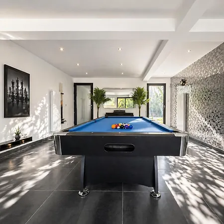 Avec Jacuzzi, Sauna, Cinema - Proche Paris Feriehus