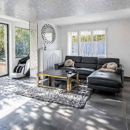 Avec Jacuzzi, Sauna, Cinema - Proche Paris Triel-sur-Seine