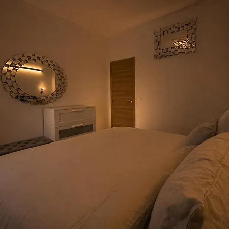 Avec Jacuzzi, Sauna&cinéma