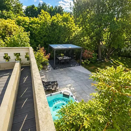 Avec Jacuzzi, Sauna, Cinema - Proche Paris *
